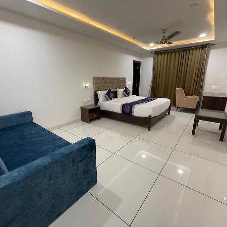 Clover Inn Udaipur Buitenkant foto