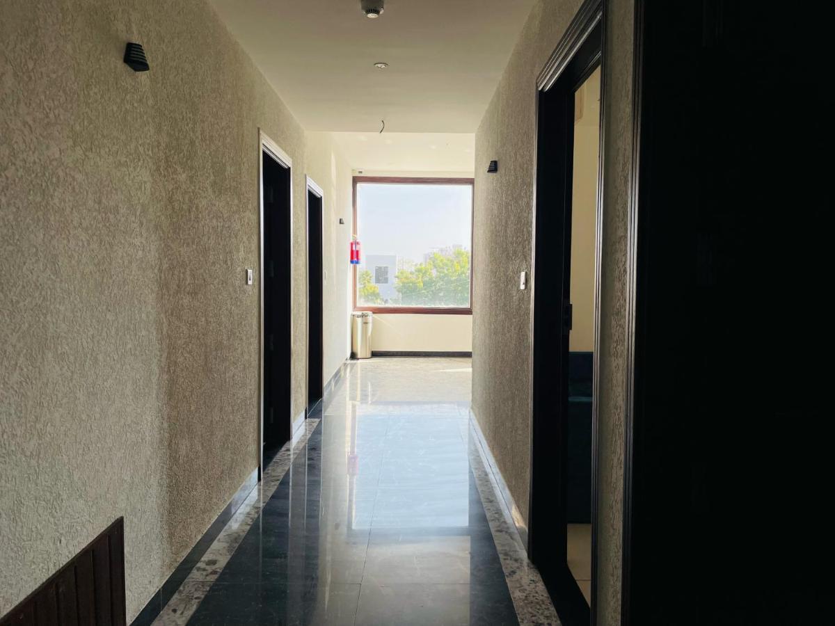 Clover Inn Udaipur Buitenkant foto